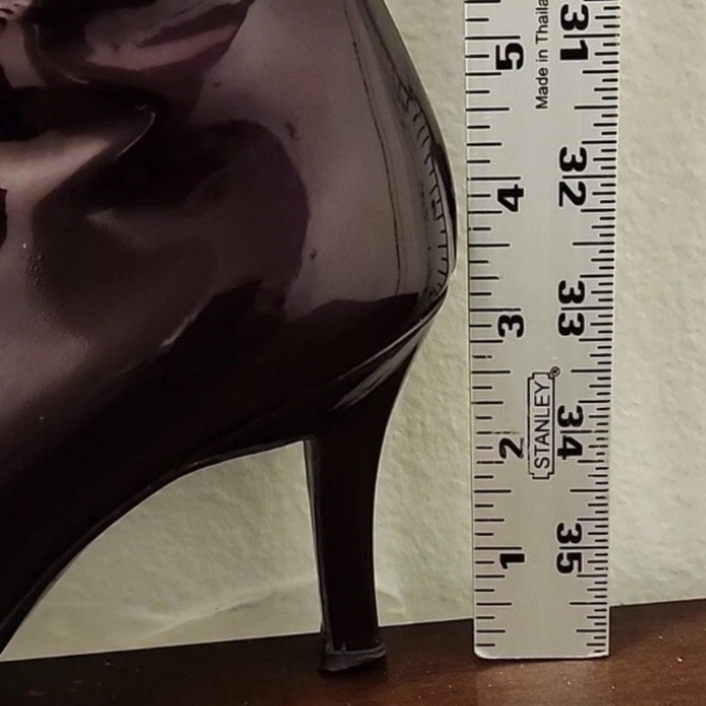 Stuart Weitzman Ruby Bordeaux Ankle Boots. Stunning Patent Leather, Comfortable! - Picture 6 of 9